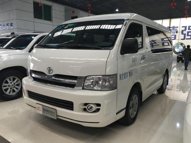 丰田hiace10座每公里油耗量  第1张