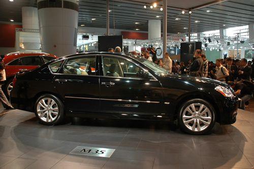 问题：英菲尼迪m35是后驱的吗？英菲尼迪m35现在敢跑高速吗  第3张