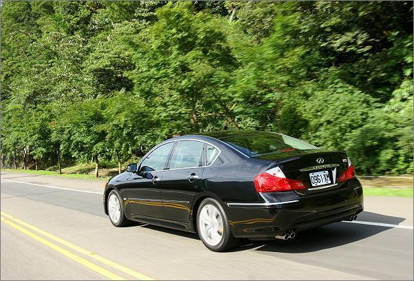 车知识：英菲尼迪m35是什么级别的？英菲尼迪m35二手车怎么样
  第3张