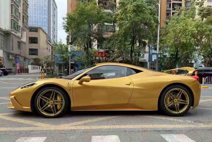 关于汽车：法拉利458是几缸的(图)  第5张