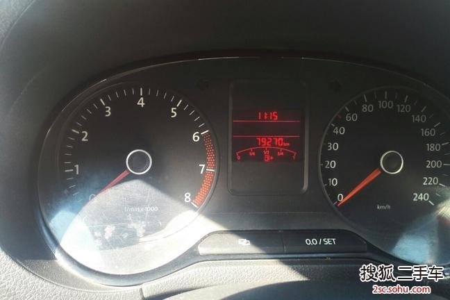 大众polo油耗这么看(大众POLO自动挡油耗)  第2张