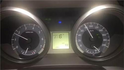 霸道2700怎样看油耗(11年霸道2700油耗多少)  第2张