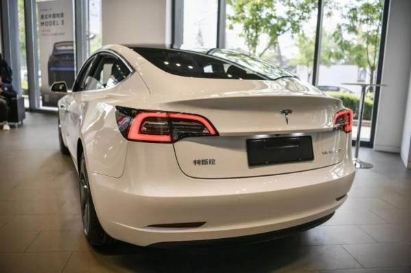 了解汽车：特斯拉model 3车身尺寸多大(图)  第4张
