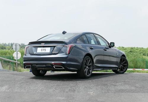 分享:凯迪拉克是后驱车吗(图) 第4张