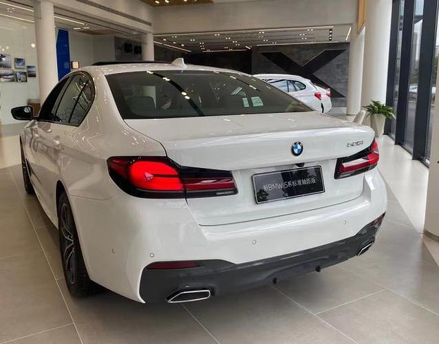 有用：宝马5系进口版车身长度多长(图)  第3张