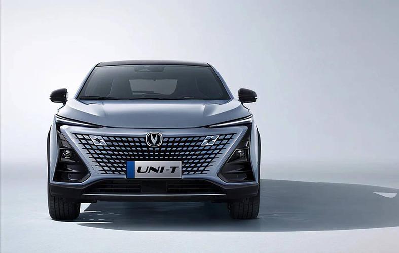 有关：长安unit是什么级别的suv(图)  第2张