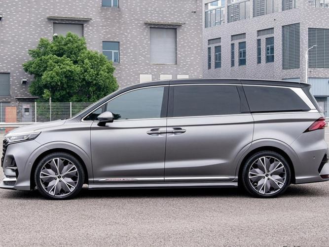 车问答:荣威imax8车身尺寸多大(图) 第2张