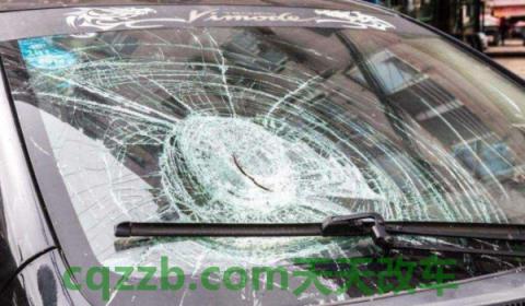 玻璃看车出厂日期(车辆玻璃上都有什么标志)  第2张