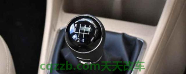 挂倒档有响声是怎么回事(车辆变速箱如何保养)