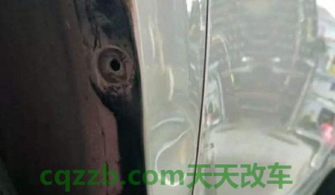 车门凹陷如何自己修复(车门凹陷修复的好处)  第2张