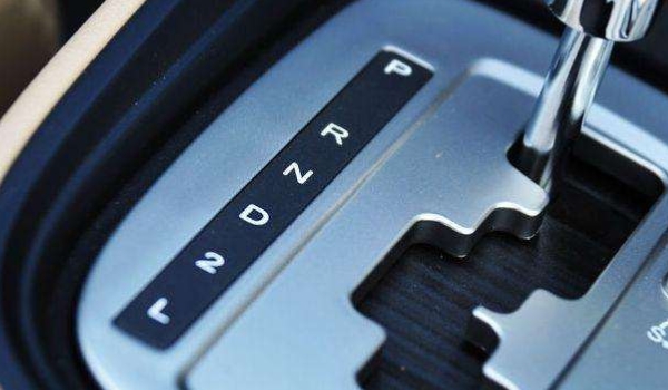 探究：手自一体是什么变速箱(手动挡车辆可以改变成自动挡车辆吗)  第2张