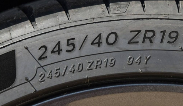 解密一下：轮胎正常跑多少公里更换(车辆轮胎使用的注意事项)  第3张