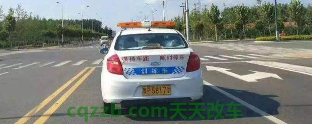 普及：第一次考科目三要交考试费吗(科目三考试的注意事项)