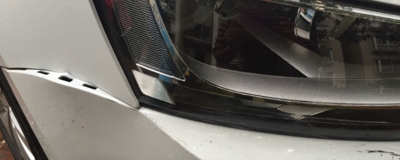 保险杠卡扣断了能修复吗(更换保险杠影响车站保值率吗)