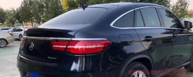 奔驰电尾门关上自动弹开(电尾门有哪些种操作方式)