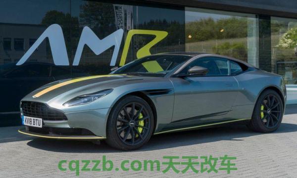 了解汽车:阿斯顿马丁dbs和db11区别 阿斯顿马丁DB11比克里斯哈里斯期望的跑车好得多 第2张