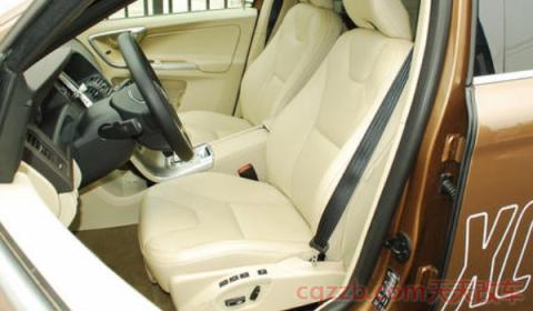 主驾驶座椅下面吱吱响(车辆的驾驶座椅都有什么配置) 第3张