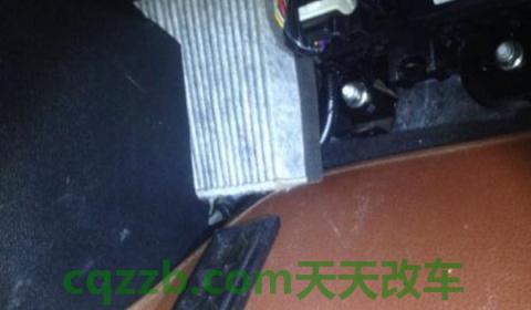 福特福睿斯空调滤芯在哪里(福特福瑞斯空调滤芯多久更换一次)  第3张