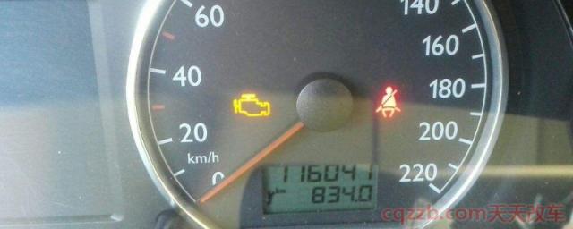 发动机故障灯亮了,车子抖动是什么原因(发动机故障灯亮如何解决)  第1张