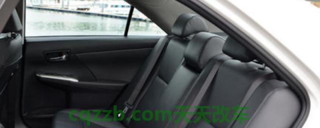凯美瑞后排座椅怎么放倒(凯美瑞的车身尺寸数据是什么)  第1张
