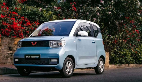 分享一下:五菱宏光miniev几座(五菱宏光miniev的生产厂商是哪里) 第3张