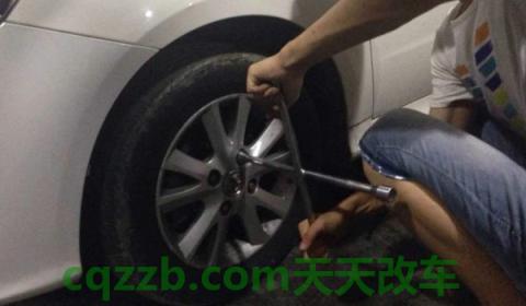 新胎换在前面还是后面(车辆可以单独更换一个轮胎吗)  第3张