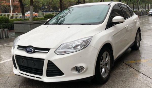 讲授:2012款新福克斯油箱多少升(2012款新福克斯的车身尺寸数据是什么) 第3张