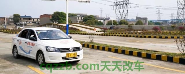 学车中途可以转驾校吗(驾校报名需要有什么证件)