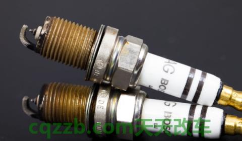 探究：铂金火花塞多久换一次(车辆火花塞在哪里更换)  第3张