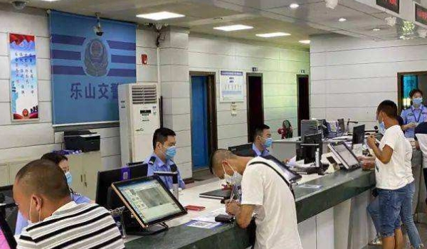 解说：汽车牌照多久可以更换(机动车辆牌照丢失如何补办)  第2张