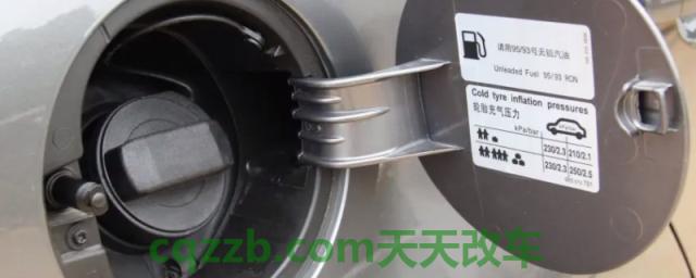 探讨：大众polo油箱多少升(大众polo油箱多久更换一次)