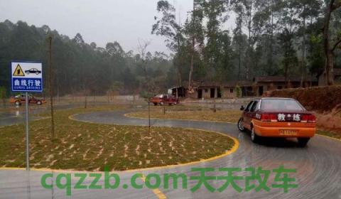 s弯道方向盘打法步骤(车辆过s弯需要注意什么)  第3张