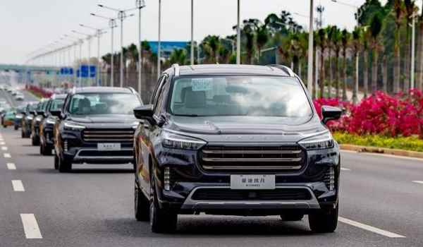 星途揽月2021款是什么牌子的车(揽月车辆有四驱系统吗)  第2张