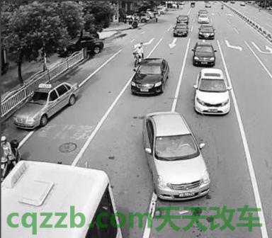 车知识：机动车临时变道违章吗_交通问题