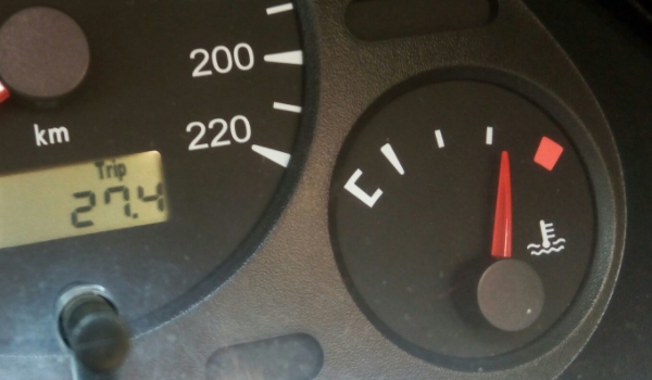 水温90风扇不转正常吗(车辆水温一直上不去怎么办)  第2张