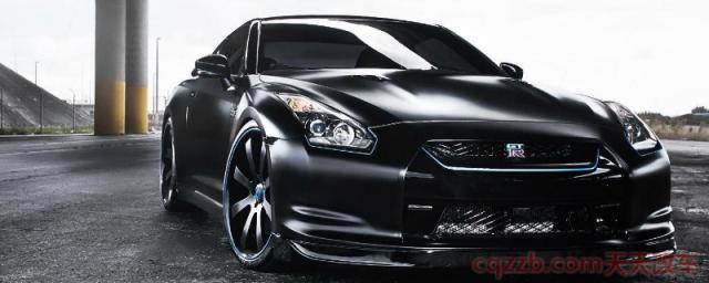 新车磨合期闻到焦糊味(新车需要做哪些装饰不需要备案)