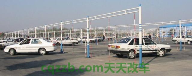 名爵是合资车吗(名爵ZS车型尺寸)