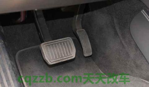特斯拉是单踏板还是双踏板(特斯拉单踏板模式好用吗)  第2张