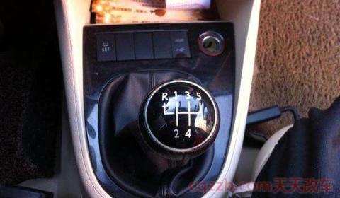 手动挡上坡用几档合适(手动挡车好开吗) 第3张