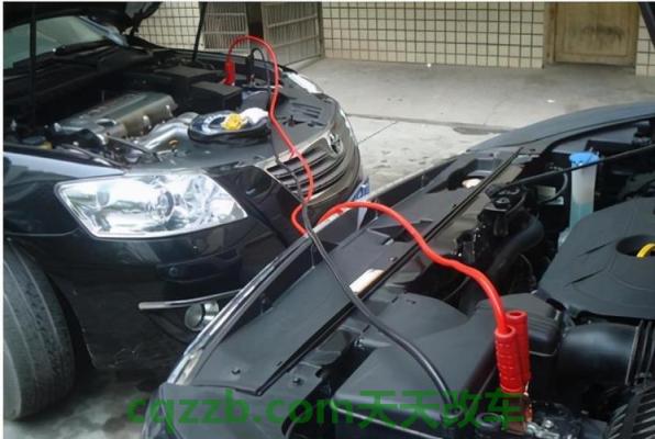 问答:车电瓶没电了 车电瓶没电会自动恢复吗? 第2张