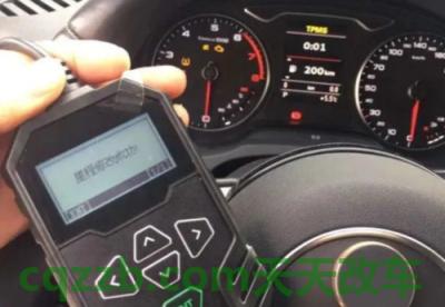 关于汽车：汽车里程表怎么调回真实公里数 汽车里的rst什么意思