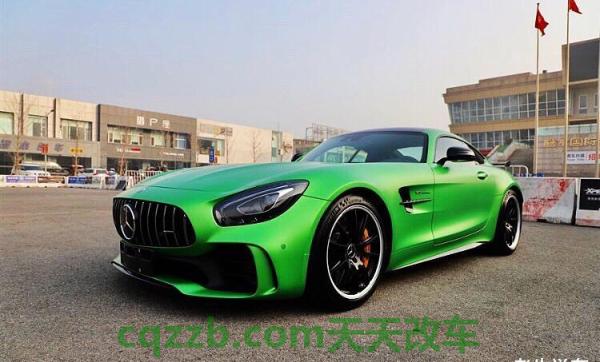 汽车知识：限量版斯巴鲁BRZTS提供更多风格 限量版梅赛德斯奔驰GT R敞篷跑车上的机盖
