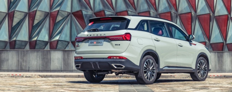 解说一下：东风580油箱是多少升(东风580的车身尺寸数据是什么)