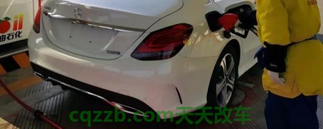 揭露一下：奔驰c260l加几号油(奔驰c260l的发动机型号是什么)