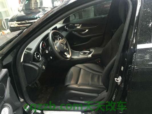 解答：奔驰c200l门板拆装流程图 奔驰c200l六万公里保养费用(奔驰c200百公里油耗多少钱)  第2张