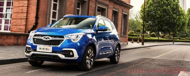 汽车起步时一冲一冲的(汽车如何的保持平稳起步)