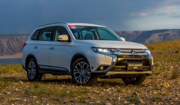 三菱欧蓝德停产了吗(三菱欧蓝德的车身尺寸数据是什么)  第2张