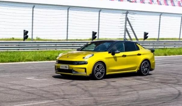 领克03百公里加速几秒(领克03的车身尺寸数据是什么) 第2张