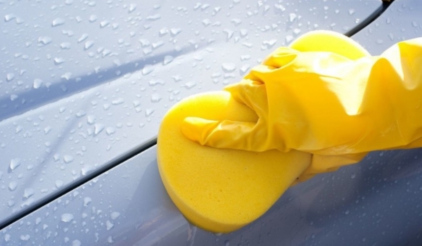 解密一下:几年的车适合抛光打蜡(如何保护好车辆的车漆) 第3张