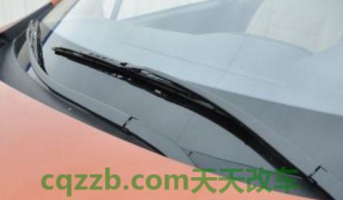 奔驰雨刷怎么打开(雨刷器使用时需要注意什么)  第2张